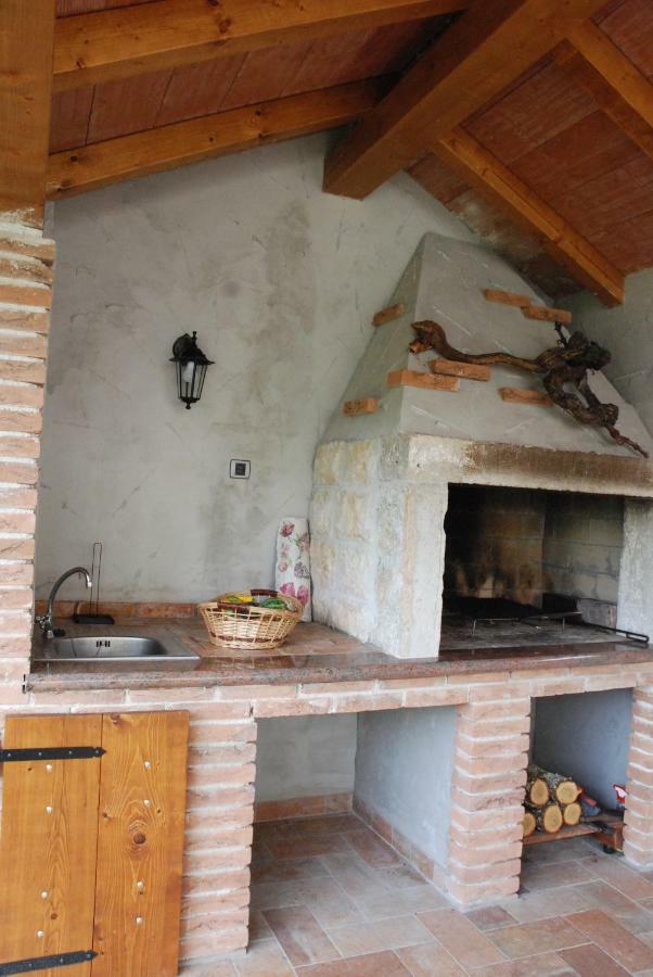 Apartmani Radin Rosini Luaran gambar