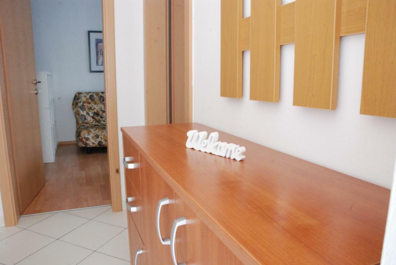 Apartmani Radin Rosini Luaran gambar