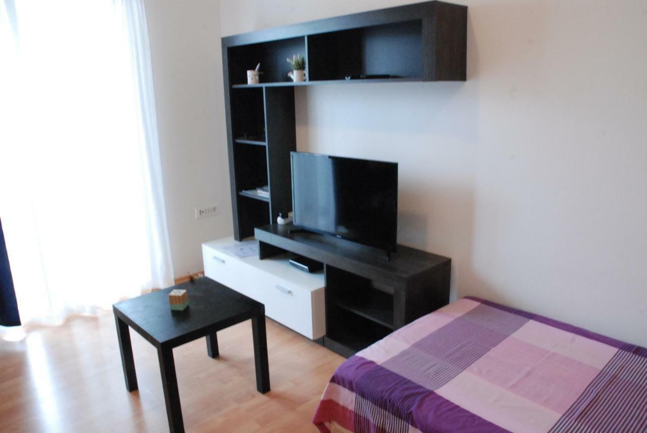 Apartmani Radin Rosini Luaran gambar