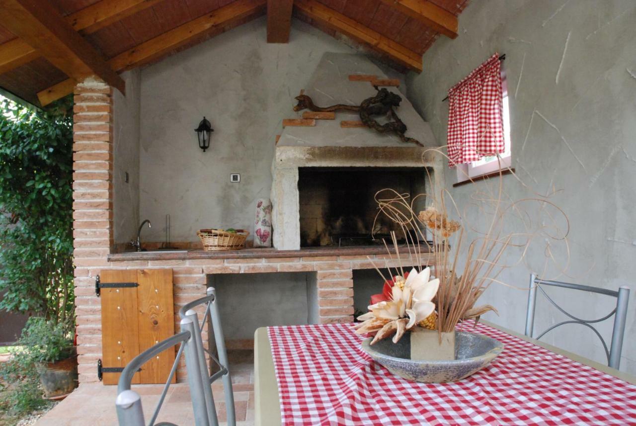 Apartmani Radin Rosini Luaran gambar