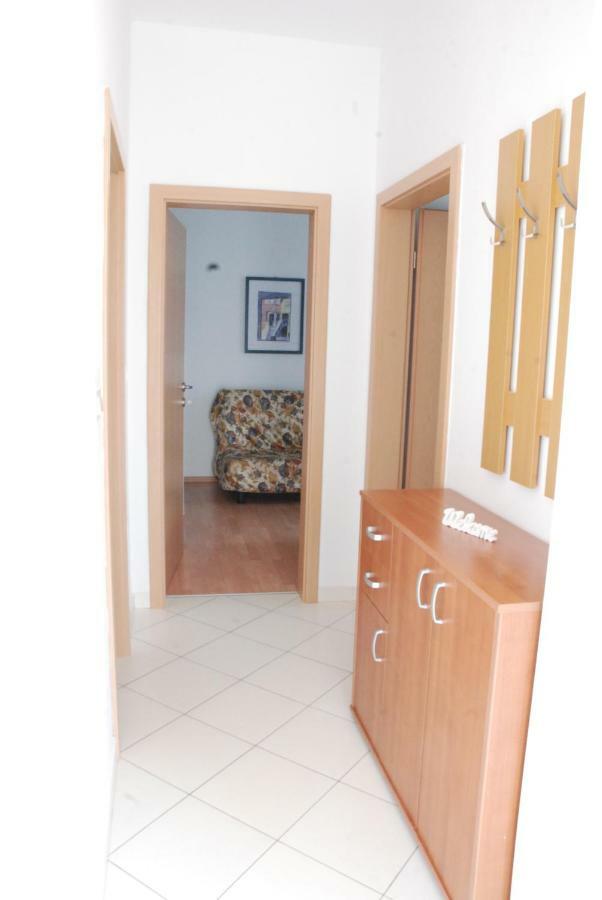 Apartmani Radin Rosini Luaran gambar