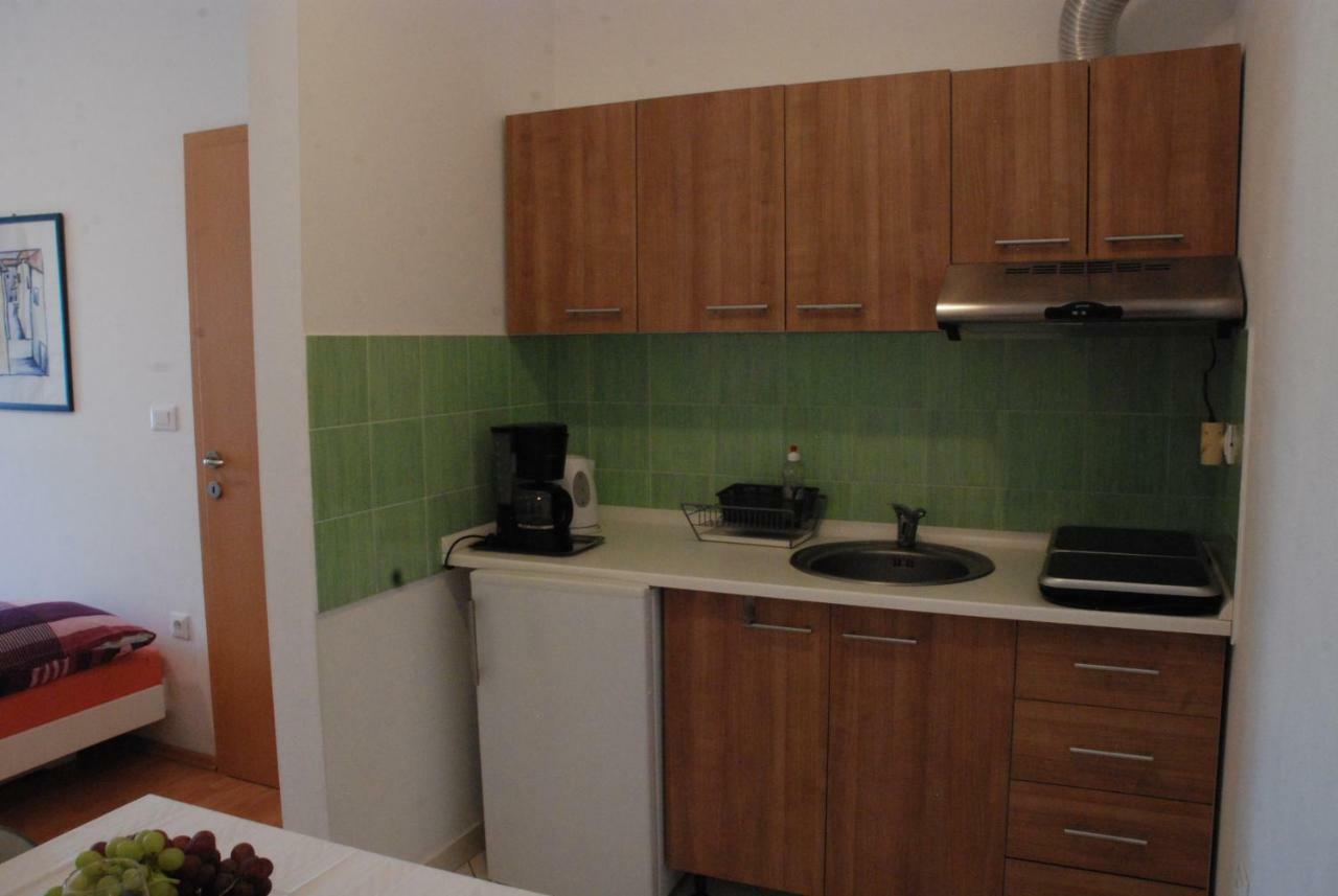 Apartmani Radin Rosini Luaran gambar